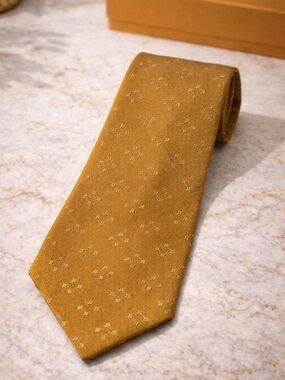 Louis Vuitton Gold Patterned Men's Tie